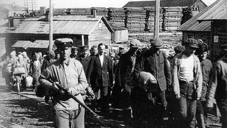 Московский суд признал право директора ФСБ называть массовые расстрелы в 1930-х годах "перегибами на местах"