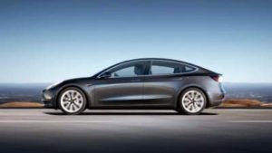 Tesla подарит Model 3 за взлом автомобиля на Pwn2Own
