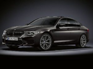 BMW представила особое исполнение седана M5 Competition
