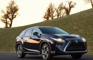 Lexus показал обновленный кроссовер RX