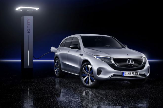 В Осло был протестирован EQC Mercedes-Benz
