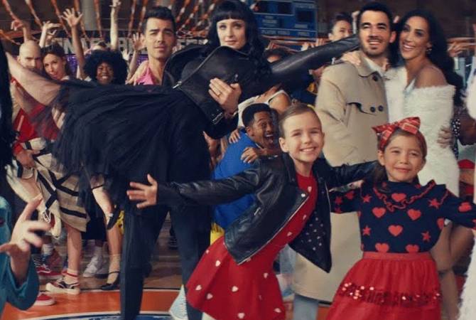 Клип Jonas Brothers за неделю набрал почти 20 миллионов просмотров