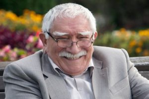 Армен Джигарханян попал в реанимацию