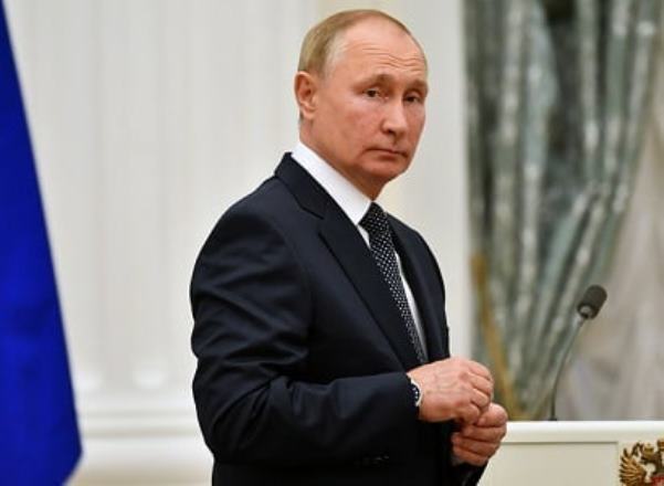 Путин никого не пугает, когда говорит о будущем – Песков