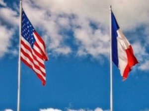 Главы МИД Франции и США попытаются наладить отношения двух стран