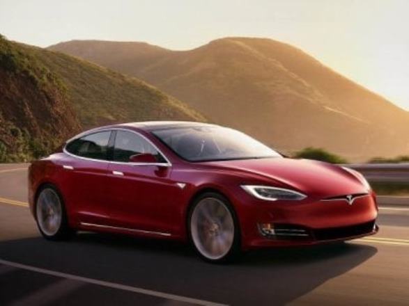 Дальность хода электромобилей Tesla увеличат