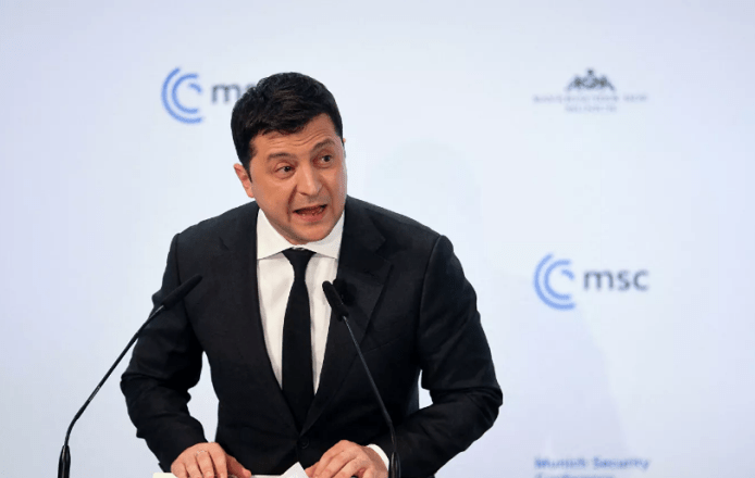 Президент Зеленский не исключил пересмотр отказа Украины от ядерного оружия