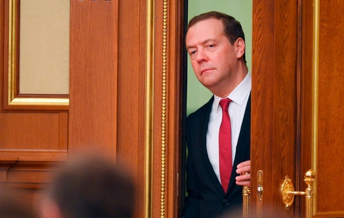 Медведев отказался от принадлежащих Meta соцсетей