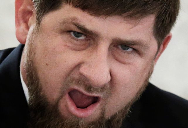 Путин присвоил Кадырову звание генерал-лейтенанта