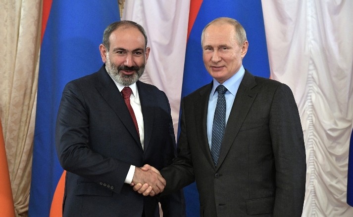 Путин и Пашинян обсудили поддержание стабильности в Нагорном Карабахе