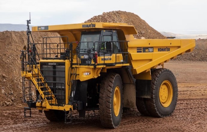 Тайваньский Acer приостановил деятельность в России, а японский Komatsu — производство