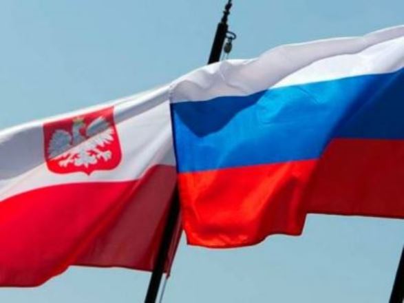 Россия выдворит 45 польских дипломатов
