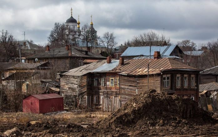Еврокомиссия работает над шестым пакетом санкций против России