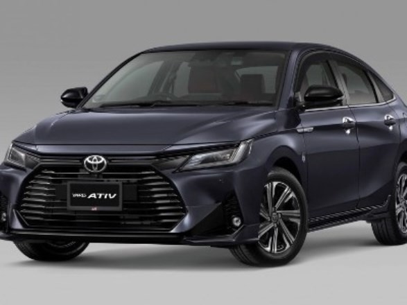 Toyota представила седан Yaris Ativ нового поколения