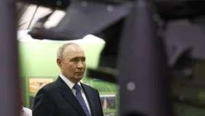 Путин заявил, что россияне добровольно перечислили 70 миллиардов на войну