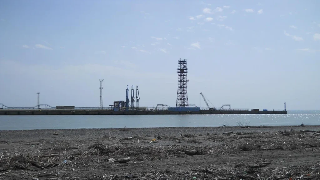 Единственный НПЗ Грузии отказался от нефти из России из-за угрозы санкций ЕС