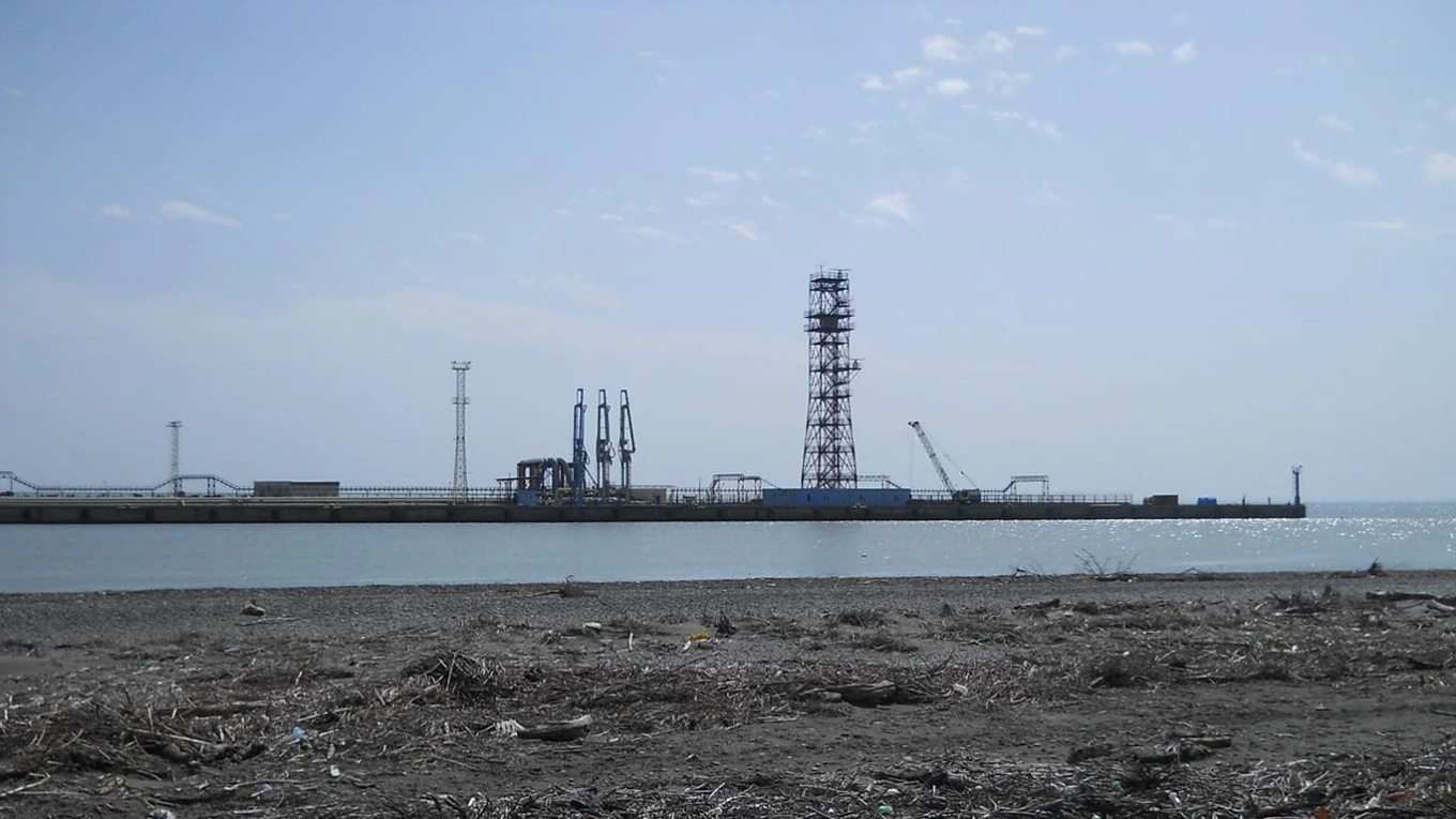 Единственный НПЗ Грузии отказался от нефти из России из-за угрозы санкций ЕС